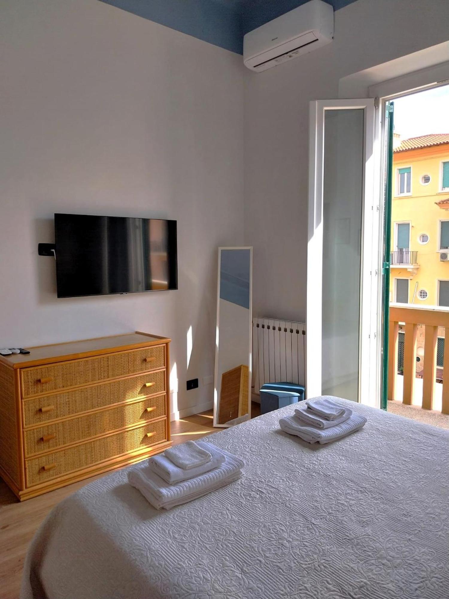 Mareroma32 - Tourist Rental Lido di Ostia Exterior foto